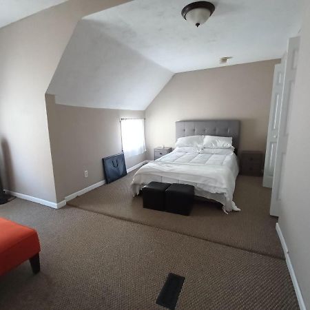 Cozy Updated 3-Br Apartment Near Peace Bridge Buffalo Esterno foto
