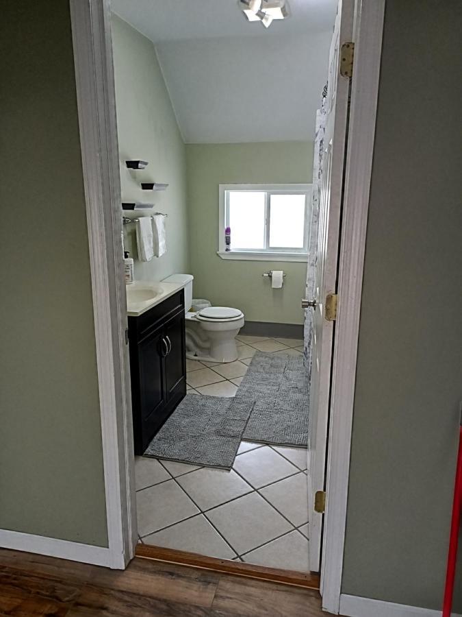 Cozy Updated 3-Br Apartment Near Peace Bridge Buffalo Esterno foto