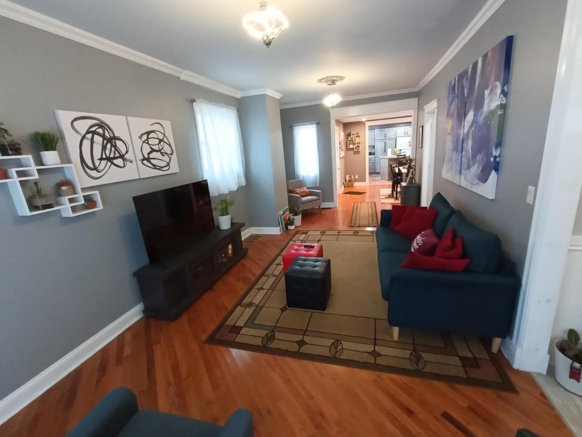 Cozy Updated 3-Br Apartment Near Peace Bridge Buffalo Esterno foto