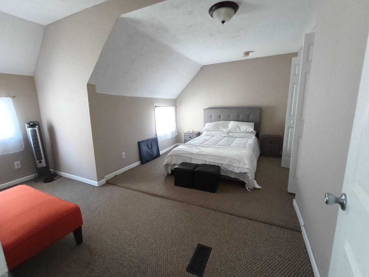 Cozy Updated 3-Br Apartment Near Peace Bridge Buffalo Esterno foto