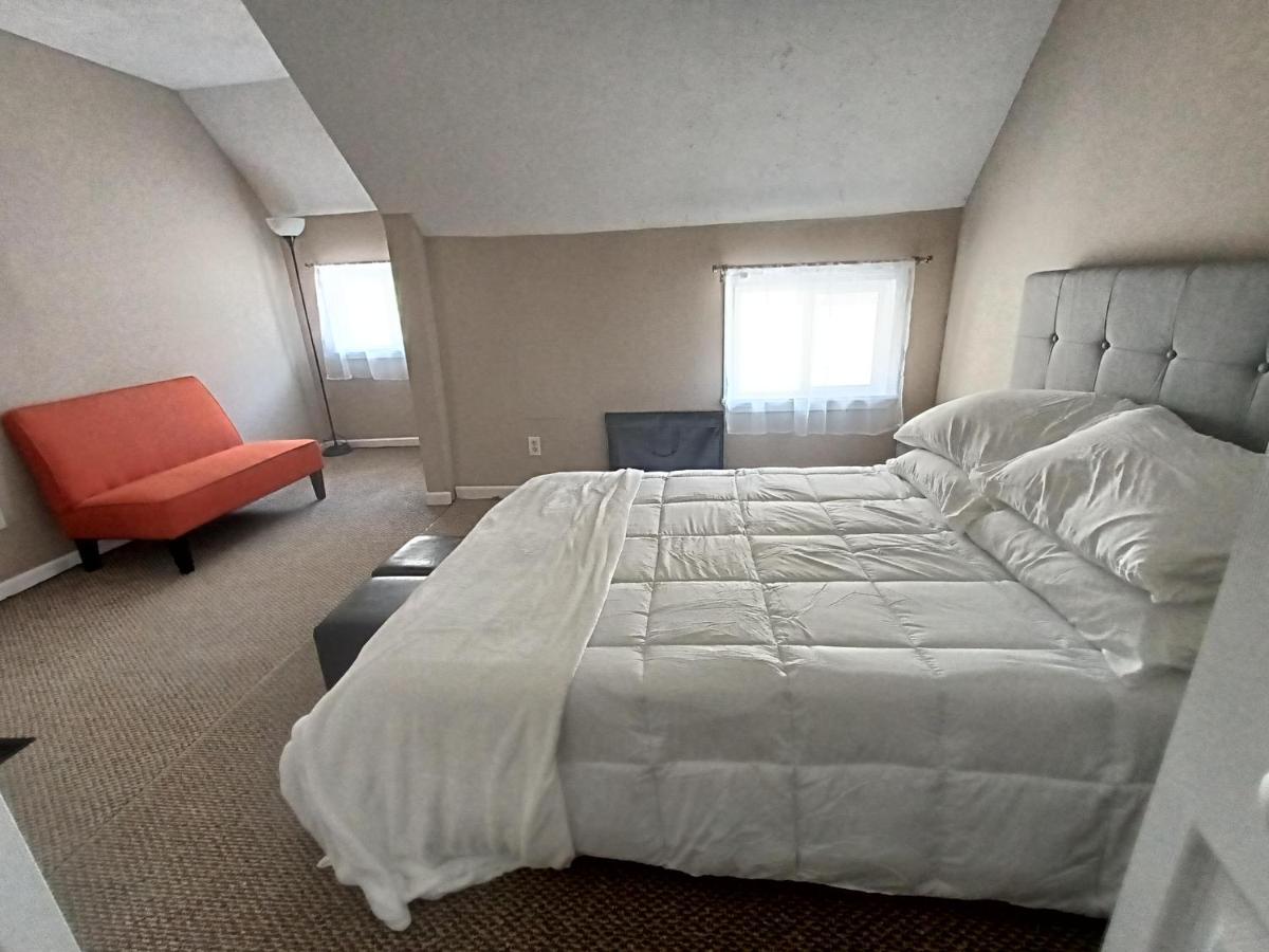 Cozy Updated 3-Br Apartment Near Peace Bridge Buffalo Esterno foto