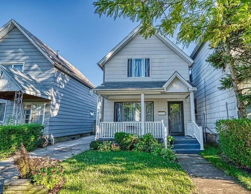 Cozy Updated 3-Br Apartment Near Peace Bridge Buffalo Esterno foto